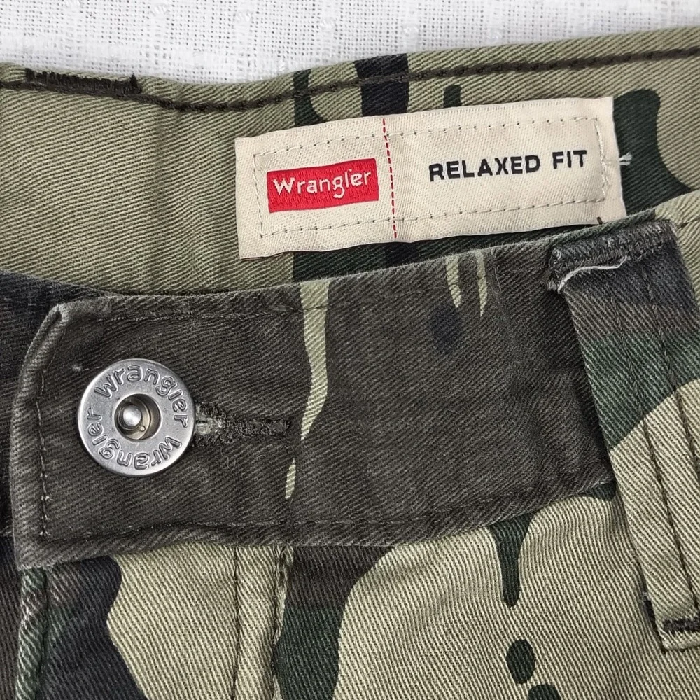 Wrangler Mens Relaxed Fit Fleece Lined Camo‎ Cargo Pants 30x30 Green 70FEW4M